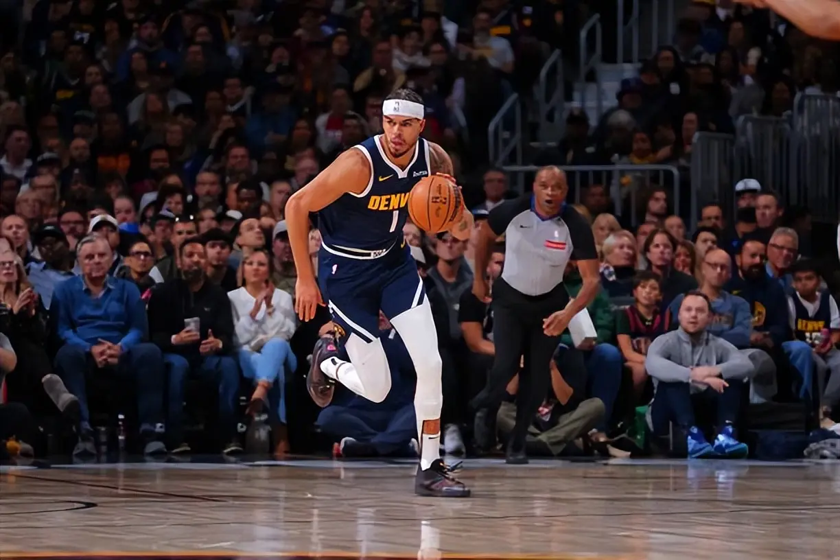 他的日常训, ing 他的日常训, ing