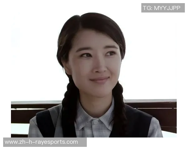 《足球鹰眼：以球星为中心的女主逆袭之路》